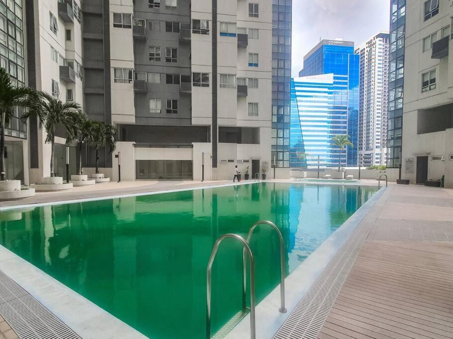 Bgc Taguig Cozy 2 Bedroom Loft, With Stunning Bgc Skyline View! Manila Exteriör bild