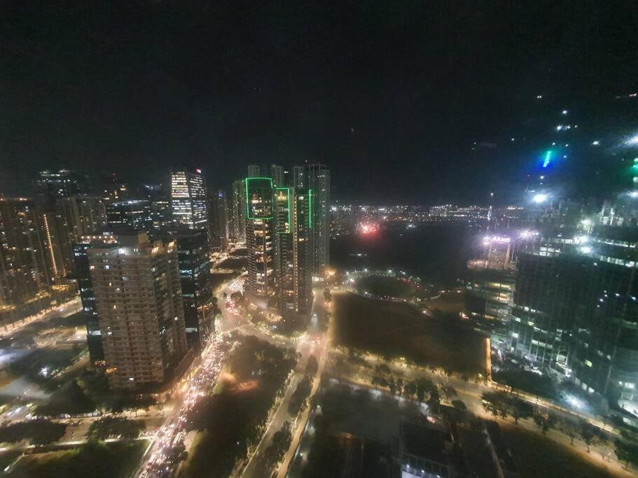 Bgc Taguig Cozy 2 Bedroom Loft, With Stunning Bgc Skyline View! Manila Exteriör bild